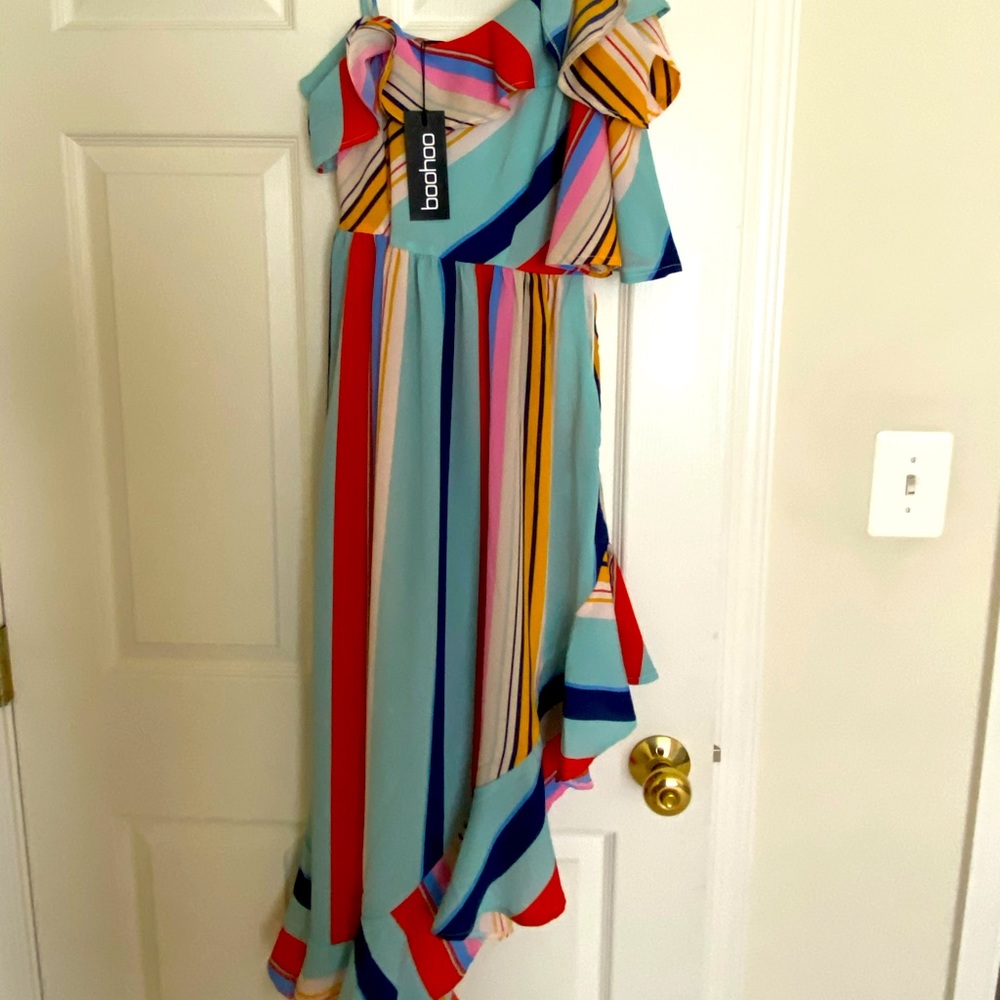 Beautiful summer party one shoulder dress!